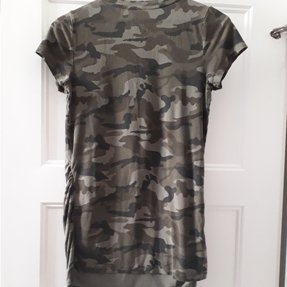 George Maternity Camo Vneck T-Shirt - Picture 2 of 4